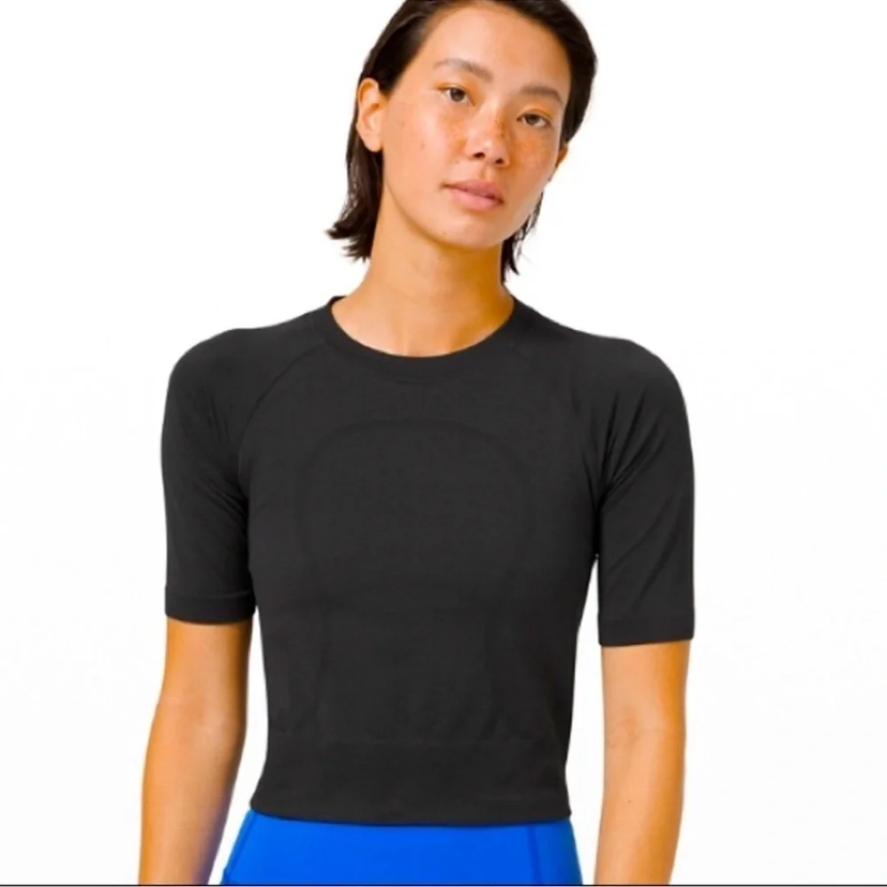 Lululemon Swiftly Train Tee Size 14